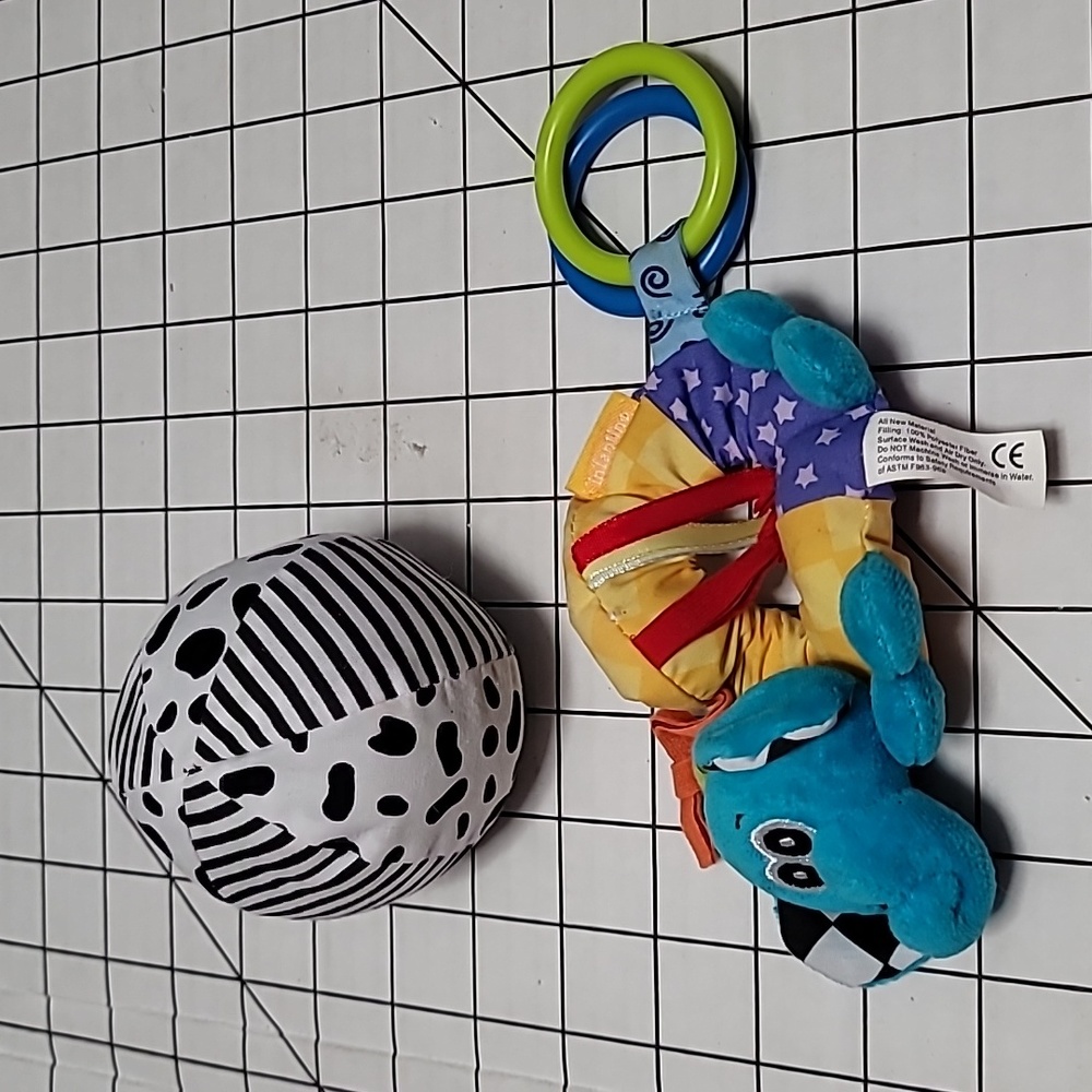 Infantino Elephant Crinkle Toy and Black White Rattle Ball‎ - Preloved Toys